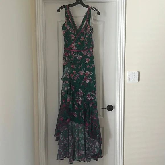 green dress witchery Pre-loved Witchery Green Maxi-Dress – GrandDays main image 0
